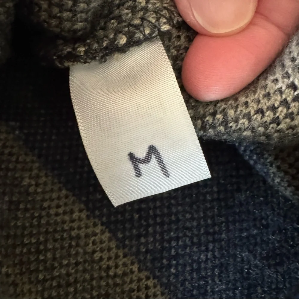 NWOT Alpaca Wool Sweater with Andean Llama Design Medium - Picture 9 of 16